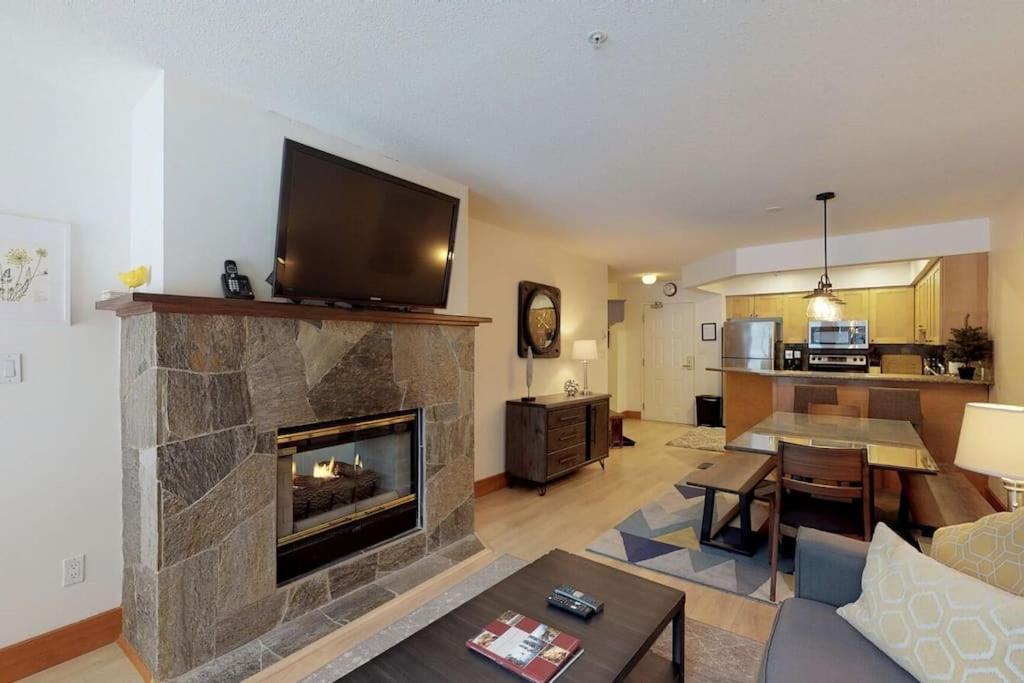 Powderhorn By Whistler Blackcomb Vacation Rentals Zewnętrze zdjęcie